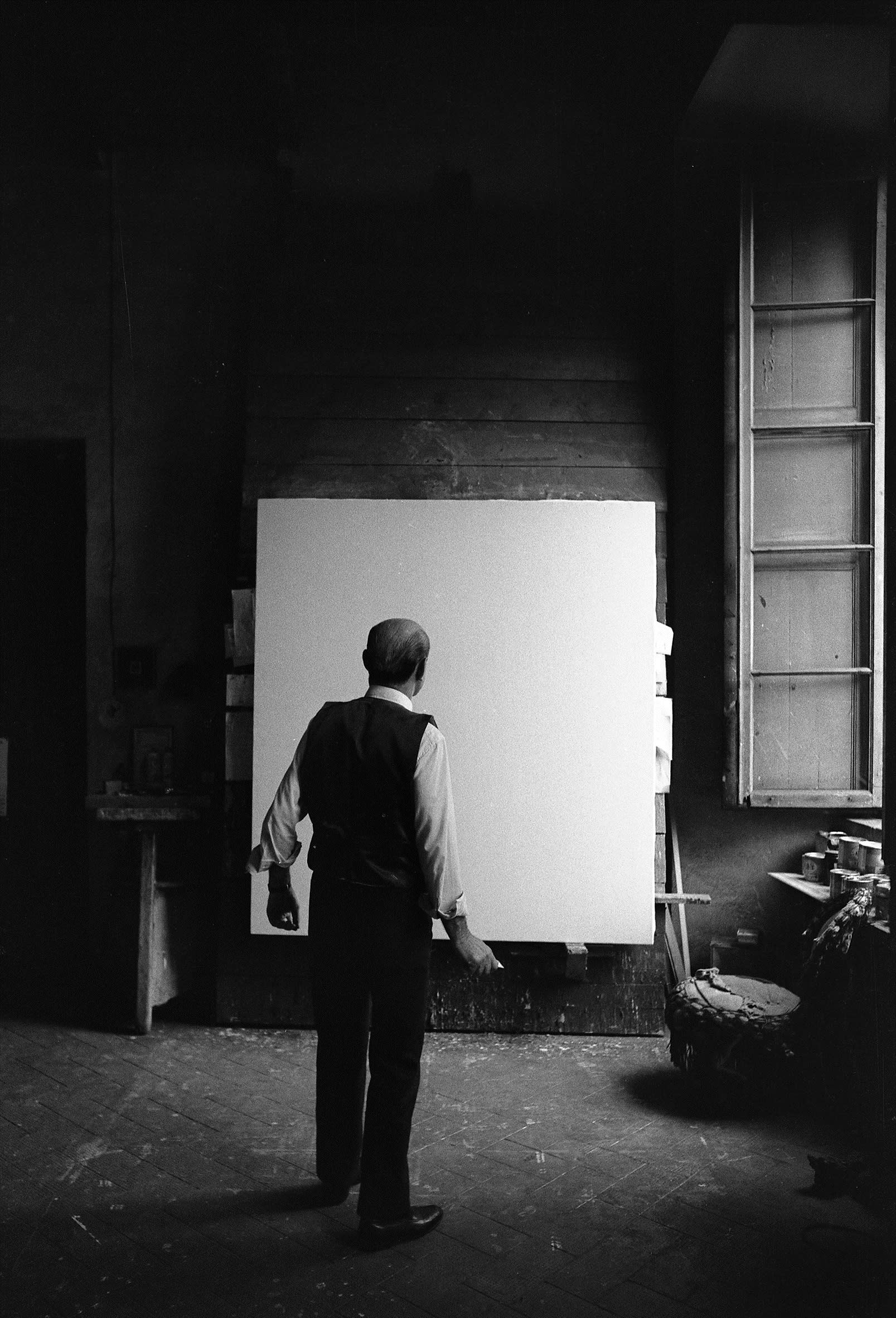 Lucio Fontana, Waiting, Milan (2)